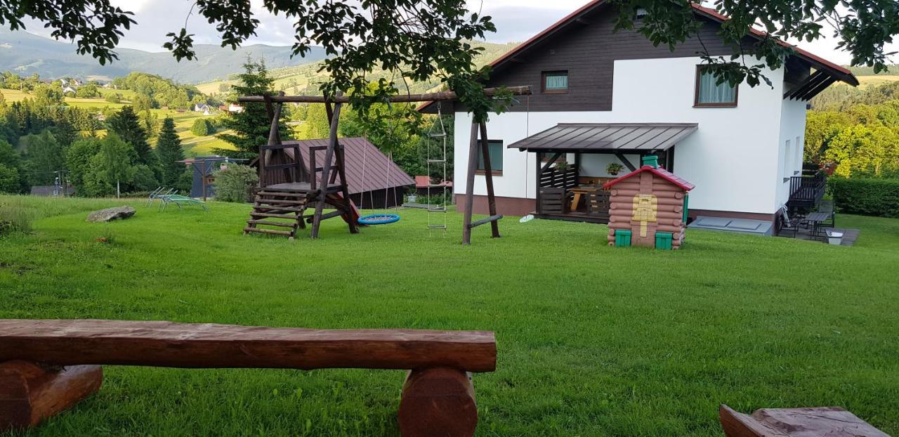 Hotel Penzion Daniela Paseky nad Jizerou Zewnętrze zdjęcie